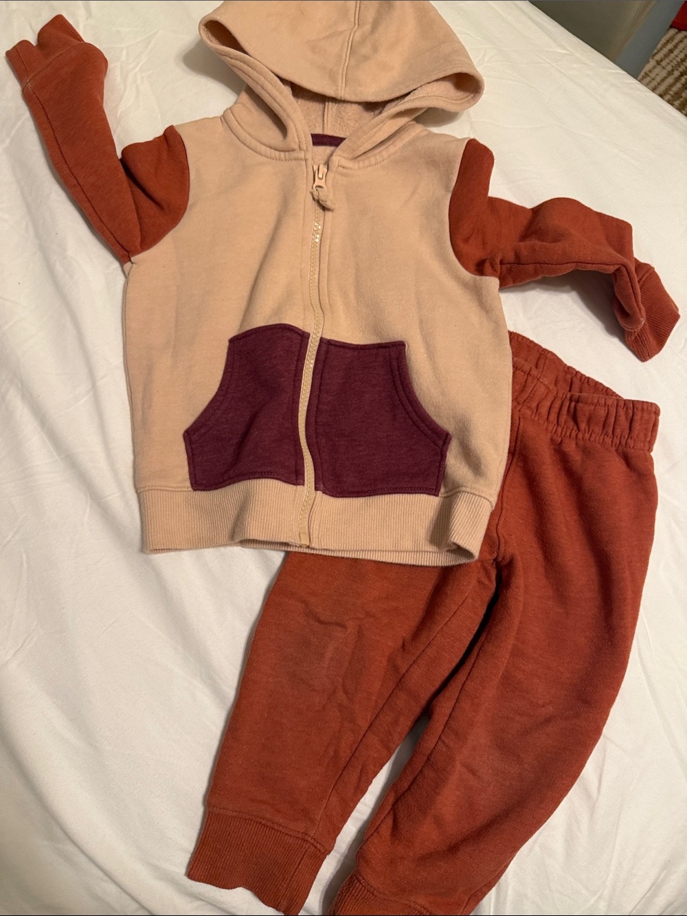 Cat & Jack Sweatpants and jacket set